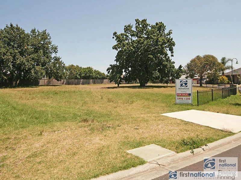 4 Hilda Way, Cranbourne VIC 3977