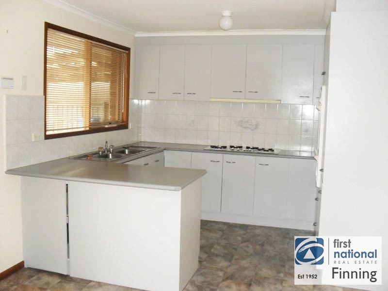 3 Adam Court, Cranbourne West VIC 3977