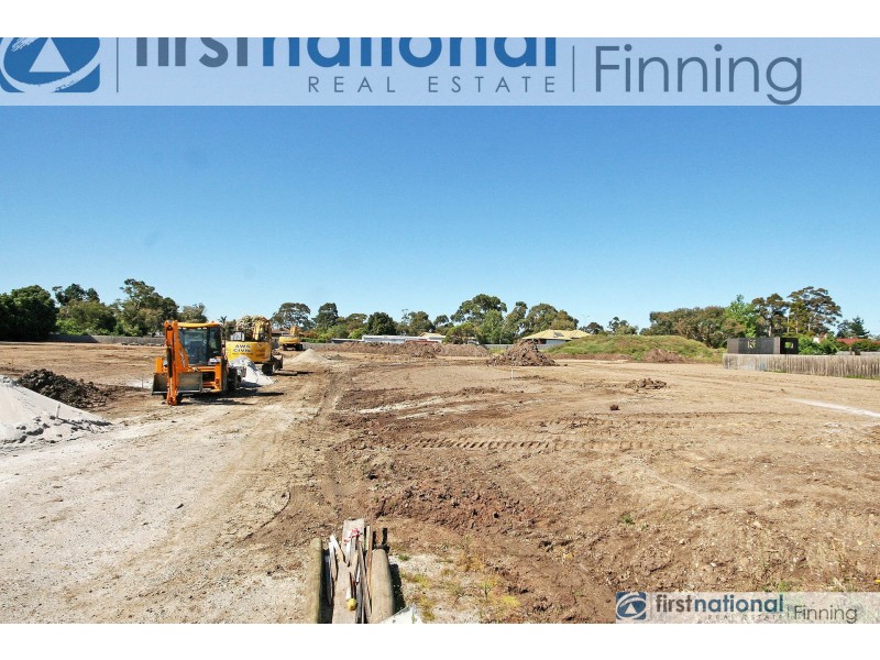 7 Castle Close, Tooradin VIC 3980