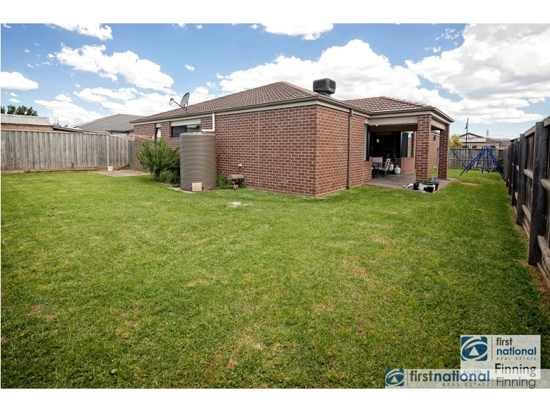 47 Flametree Circuit, Cranbourne VIC 3977