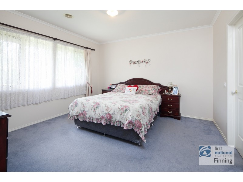 4 Elk Turn, Cranbourne VIC 3977
