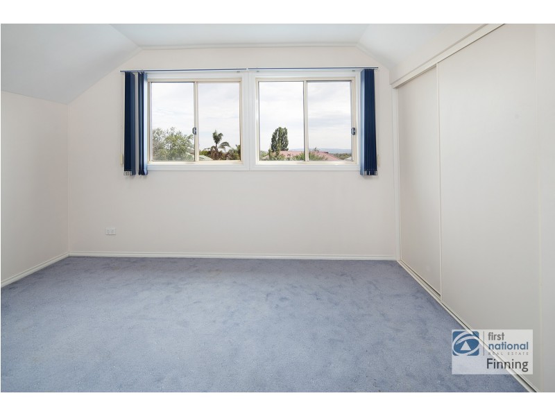 4 Elk Turn, Cranbourne VIC 3977