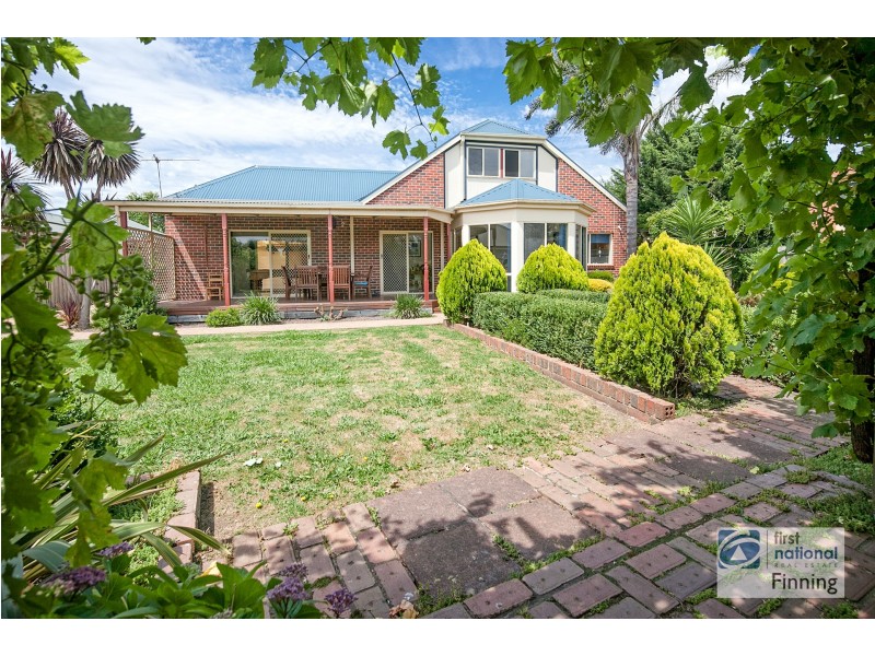 4 Elk Turn, Cranbourne VIC 3977