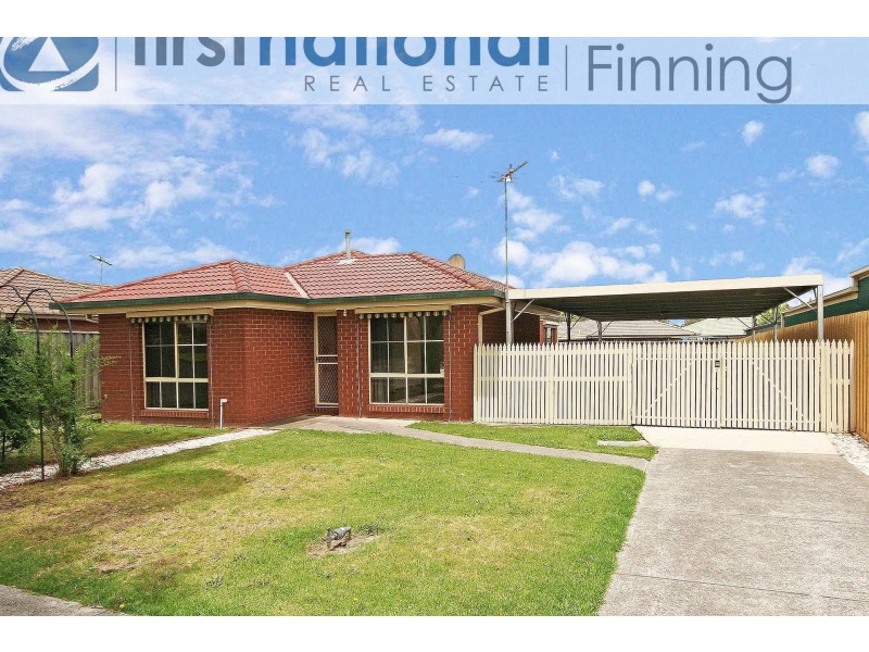 19 Balmoral Way, Pakenham VIC 3810