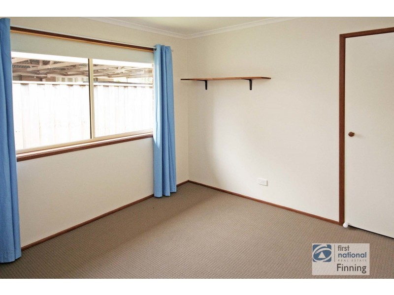 19 Balmoral Way, Pakenham VIC 3810