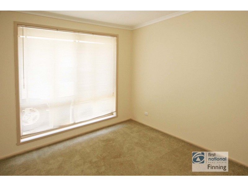 3 Glenbourne Road, Cranbourne VIC 3977