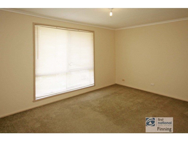 3 Glenbourne Road, Cranbourne VIC 3977