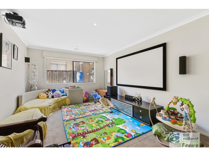 5 Braestar Street, Cranbourne VIC 3977