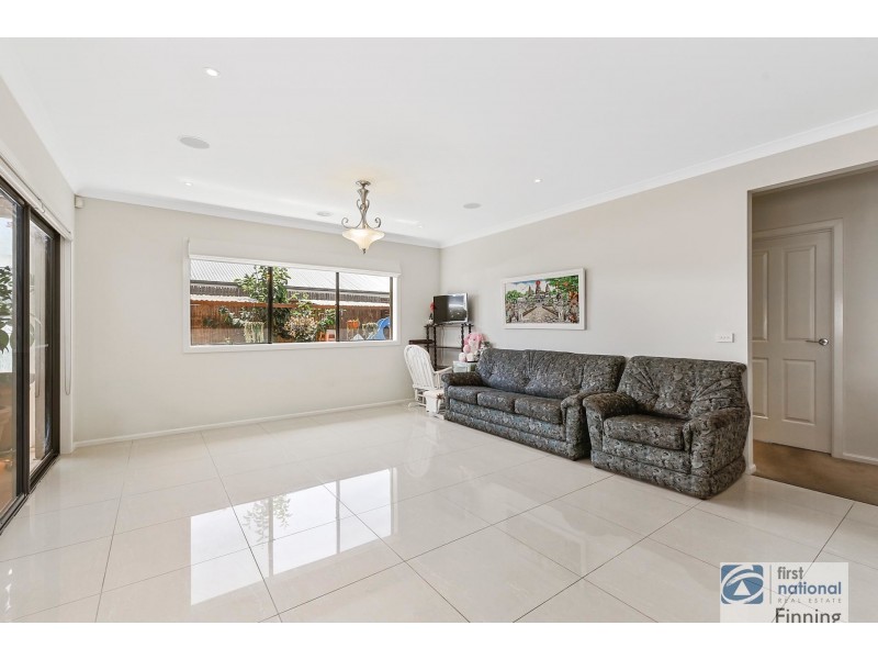 5 Braestar Street, Cranbourne VIC 3977