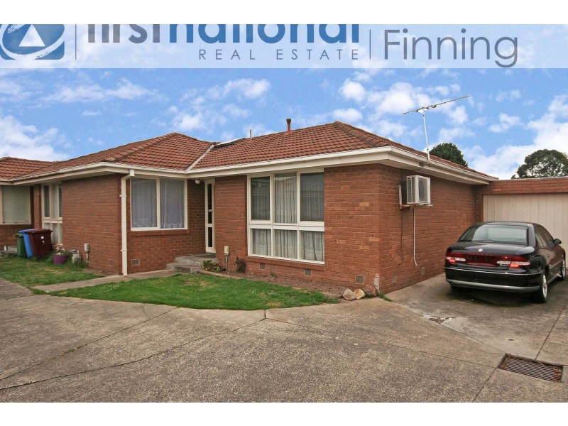 2/18 Duff Street, Cranbourne VIC 3977