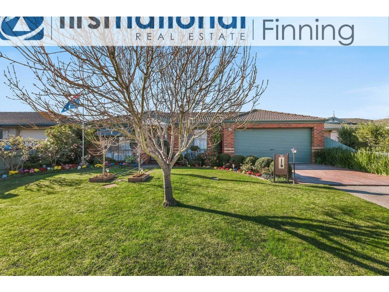 30 Dartmoor Drive, Cranbourne East VIC 3977