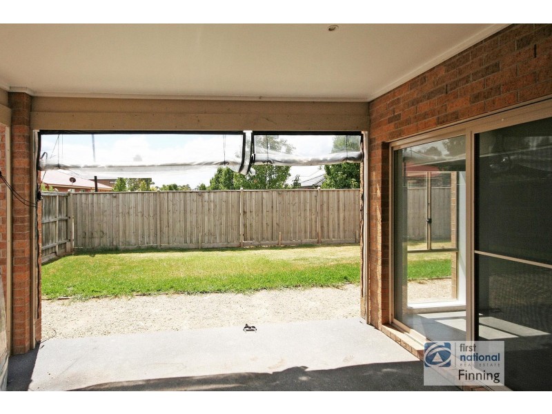 82 Thunderbolt Drive, Cranbourne East VIC 3977