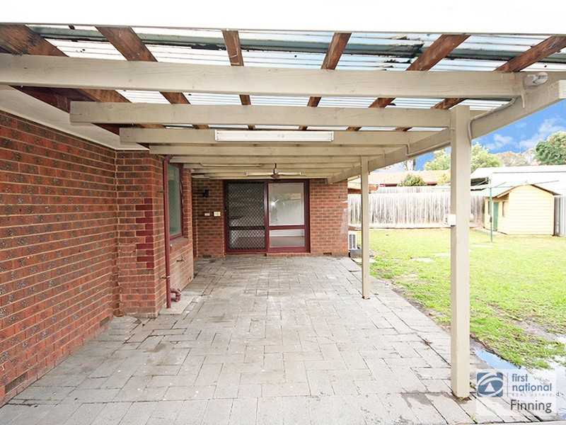 24 Ruffy Drive, Cranbourne VIC 3977