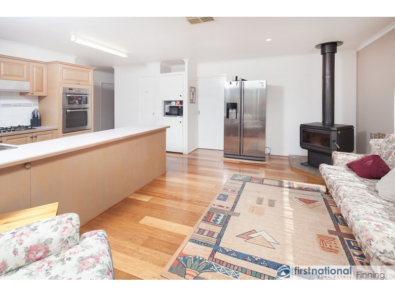 7 Jacinta Drive, Cranbourne West VIC 3977