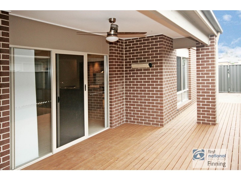 44 Sabel Drive, Cranbourne North VIC 3977