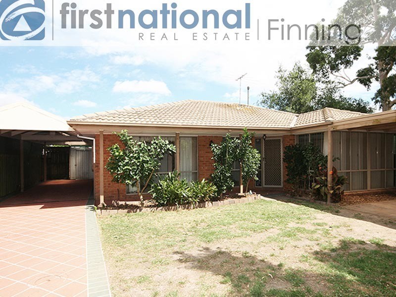 2/54 Cranbourne Drive, Cranbourne VIC 3977