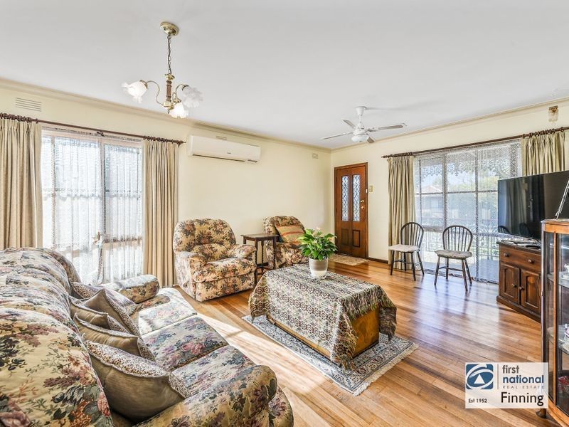 9 Highview Avenue, Cranbourne VIC 3977