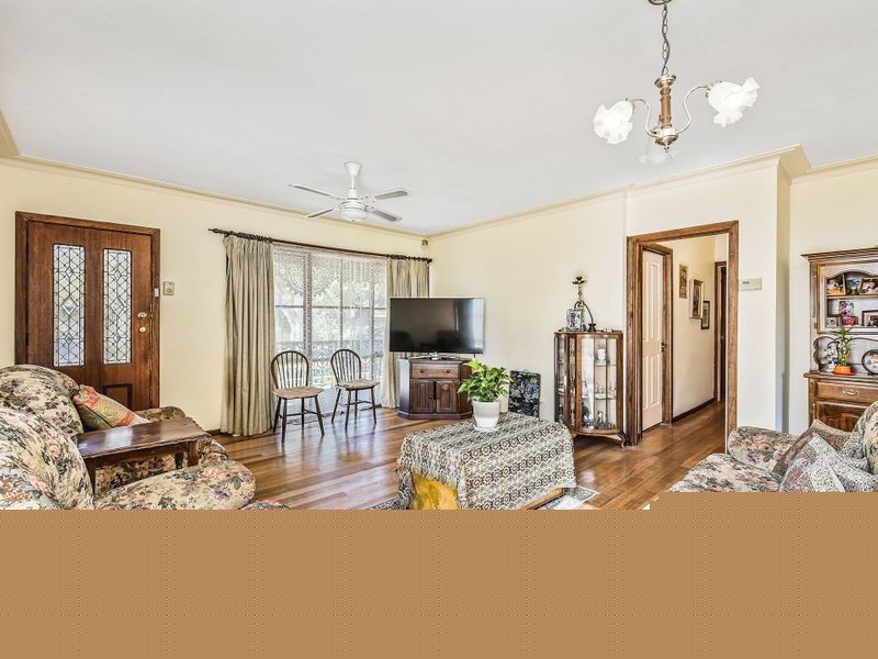 9 Highview Avenue, Cranbourne VIC 3977