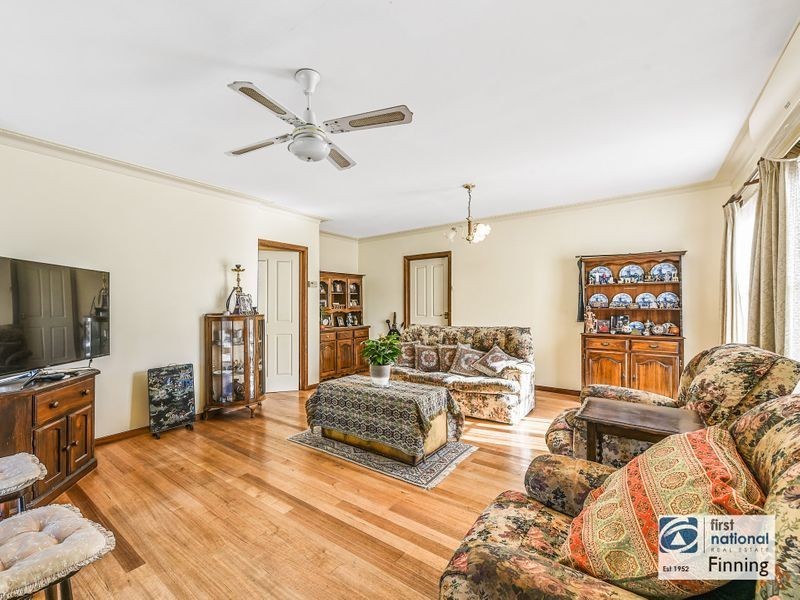 9 Highview Avenue, Cranbourne VIC 3977