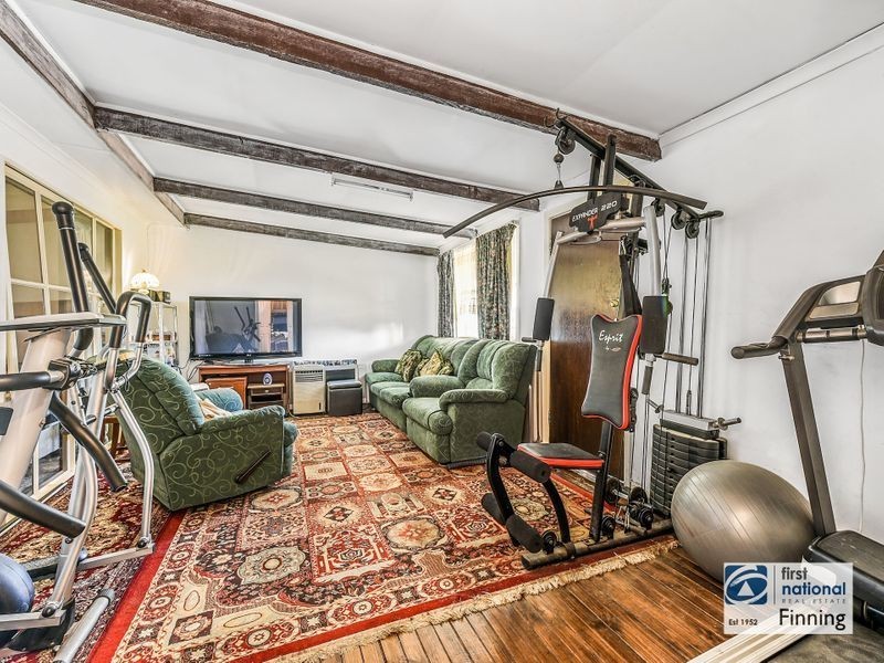 9 Highview Avenue, Cranbourne VIC 3977