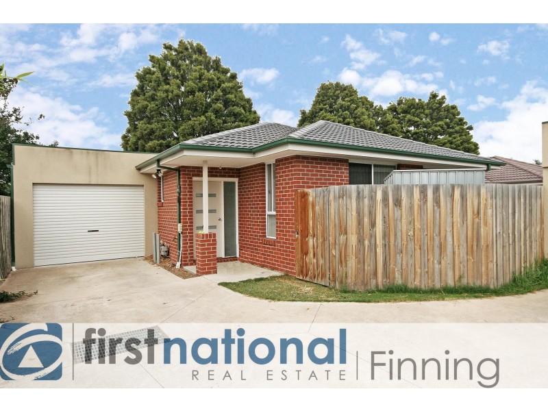 2/8 Carol Avenue, Cranbourne VIC 3977