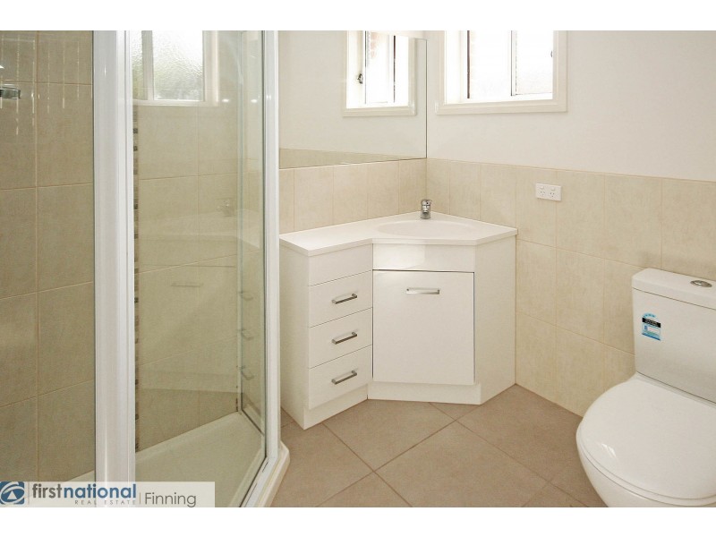 2/8 Carol Avenue, Cranbourne VIC 3977