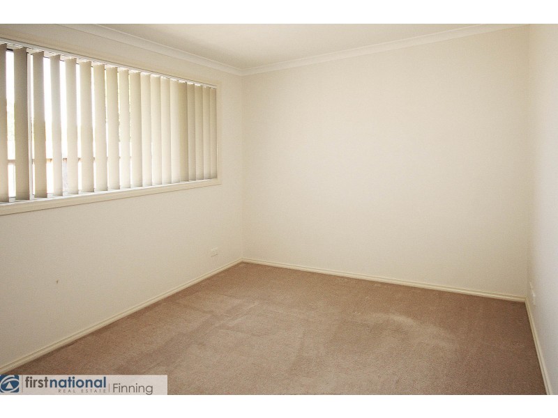 2/8 Carol Avenue, Cranbourne VIC 3977