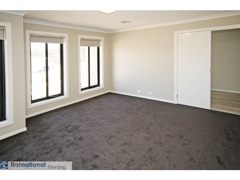 20 Emery Drive, Clyde North VIC 3978