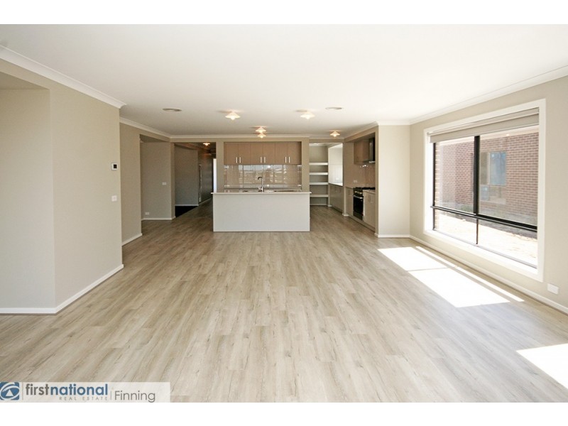 20 Emery Drive, Clyde North VIC 3978