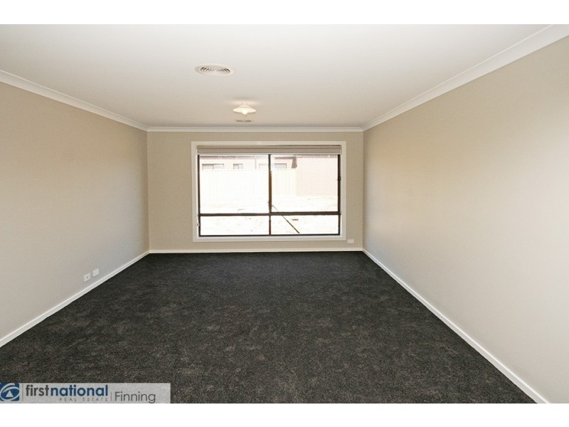 20 Emery Drive, Clyde North VIC 3978