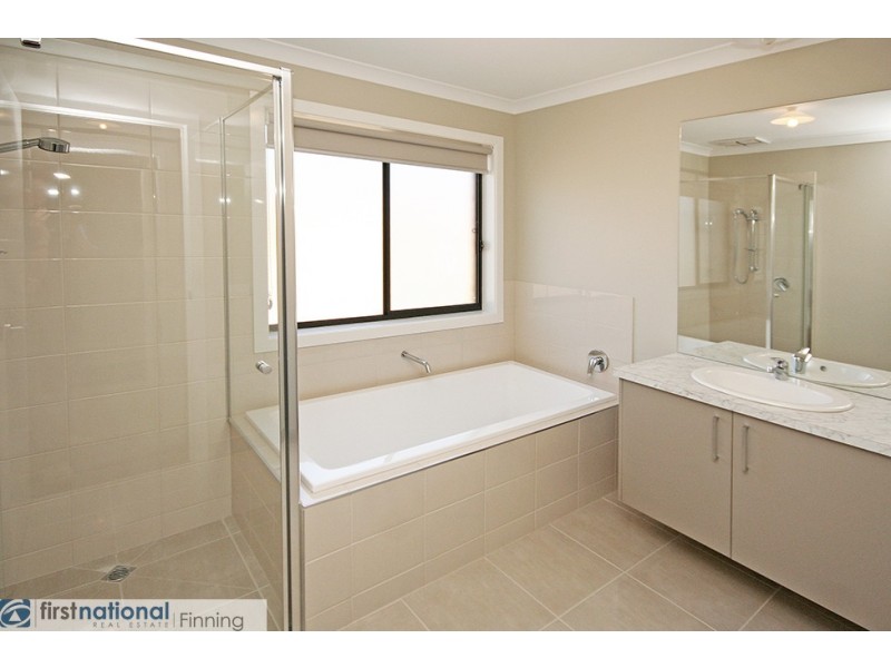 20 Emery Drive, Clyde North VIC 3978