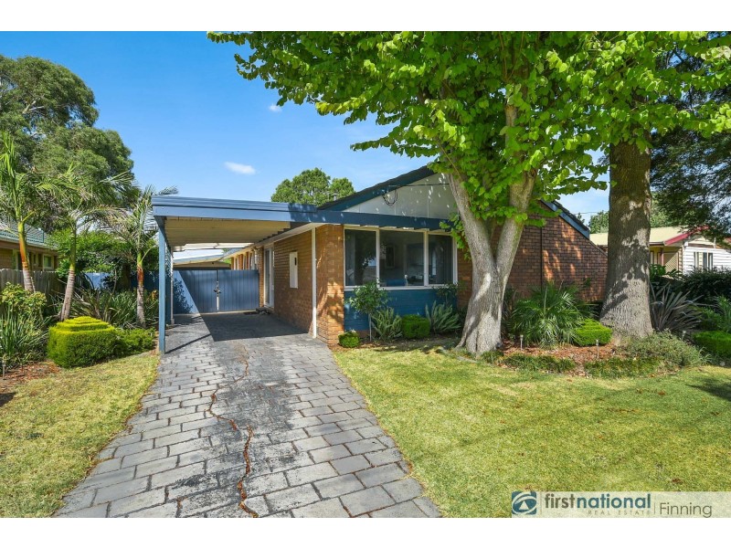18 Arnold Street, Cranbourne VIC 3977