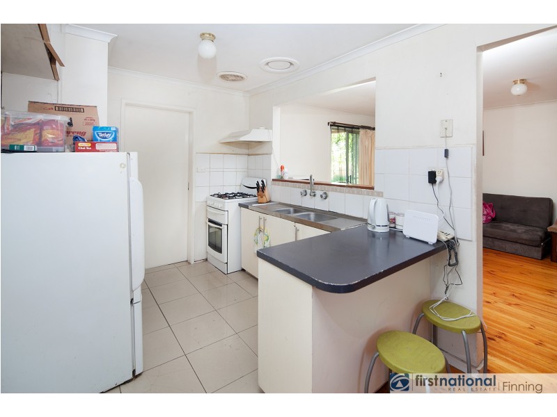 9 Thompson Road, Cranbourne North VIC 3977