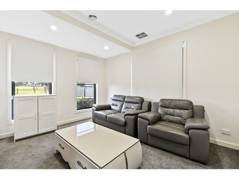 Cranbourne East VIC 3977