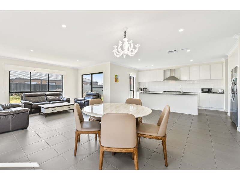 Cranbourne East VIC 3977