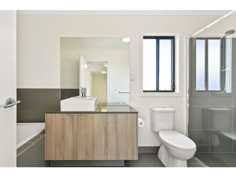 Cranbourne East VIC 3977