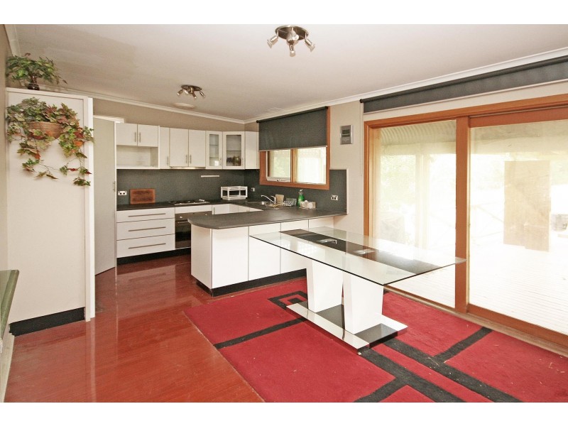 980 Thompsons Road, Cranbourne West VIC 3977