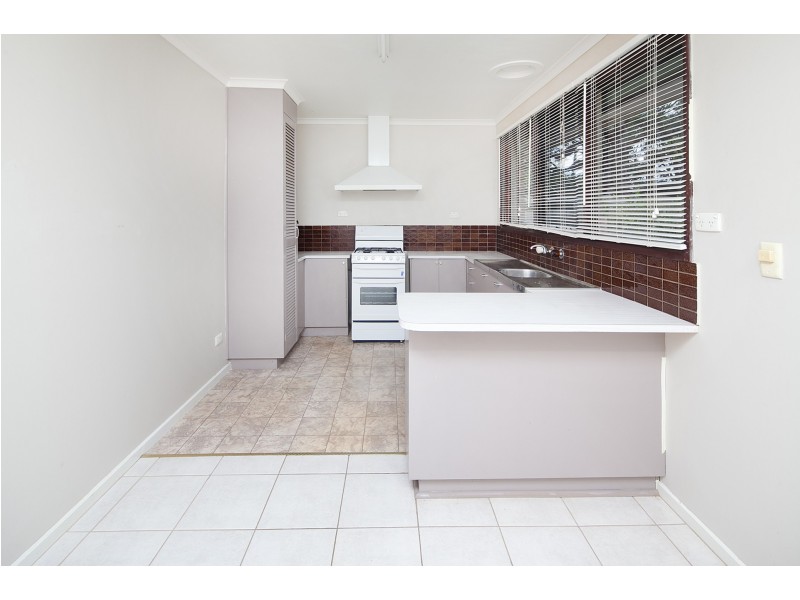 2 Canterbury Street, Cranbourne VIC 3977