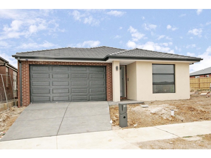 50 Walhallow Drive, Clyde North VIC 3978