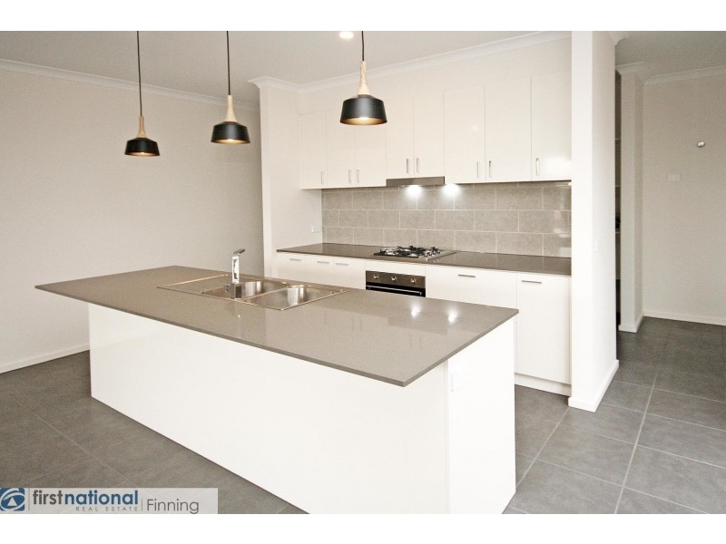 50 Walhallow Drive, Clyde North VIC 3978