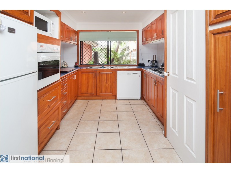 17 Friendship Close, Cranbourne West VIC 3977