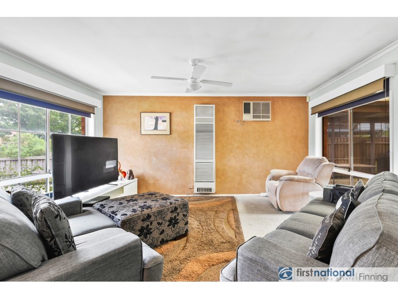 4 Leanna Court, Cranbourne West VIC 3977
