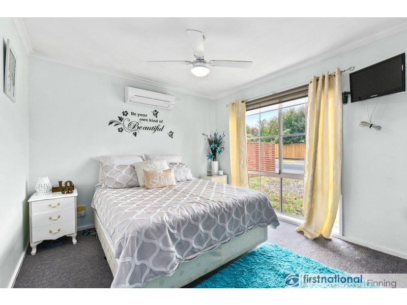 4 Leanna Court, Cranbourne West VIC 3977