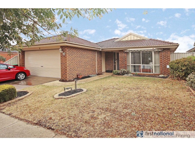 43 Hazelmere Avenue, Cranbourne West VIC 3977