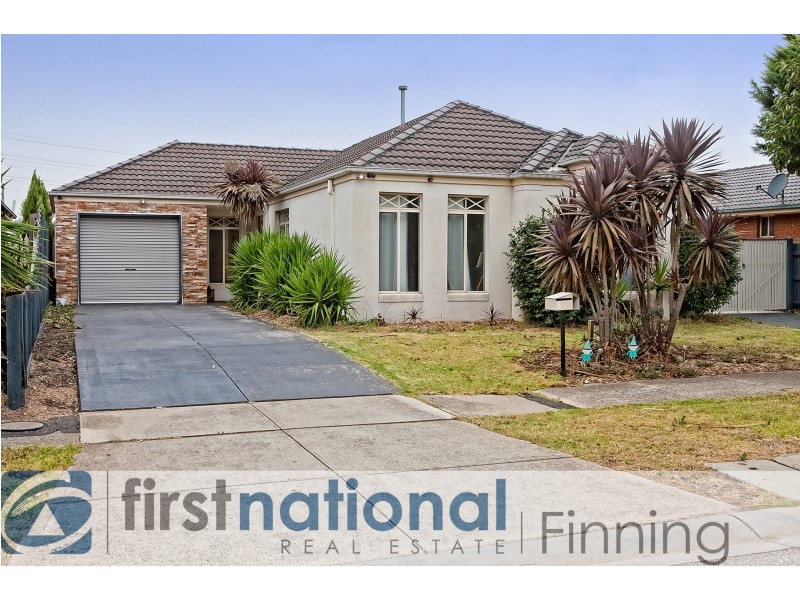 8 Middleham Close, Cranbourne West VIC 3977