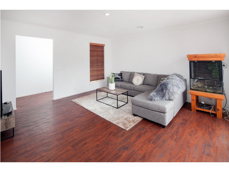 8 Middleham Close, Cranbourne West VIC 3977