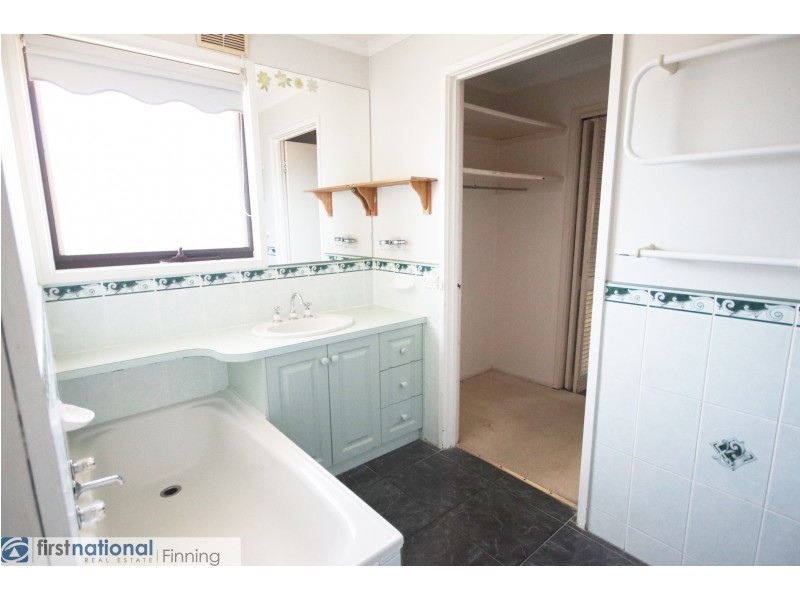 5 Kennedy Court, Cranbourne North VIC 3977