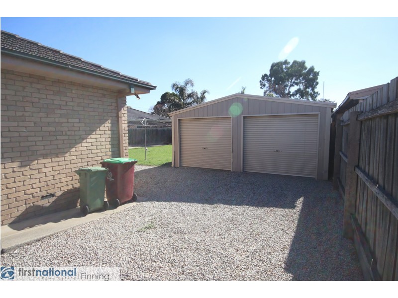 5 Kennedy Court, Cranbourne North VIC 3977