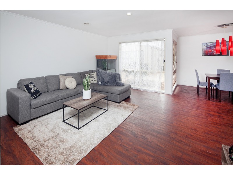 8 Middleham Close, Cranbourne West VIC 3977