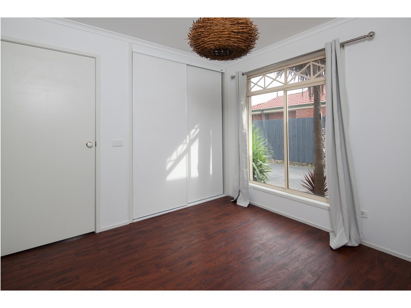 8 Middleham Close, Cranbourne West VIC 3977